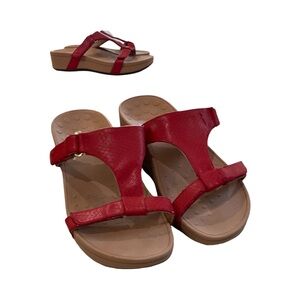 Vionic Adjustable Velcro Women's Red Slide Sandals Gently Used plantar fasciitis